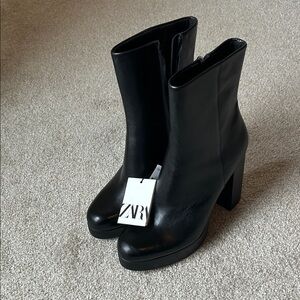 Zara Elegant Black Heeled Boots
